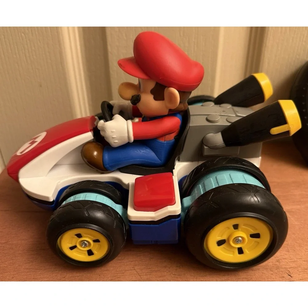 Super Mario Kart‎ Nintendo 8 Remote Control Racer Car Anti-Gravity Jakks
